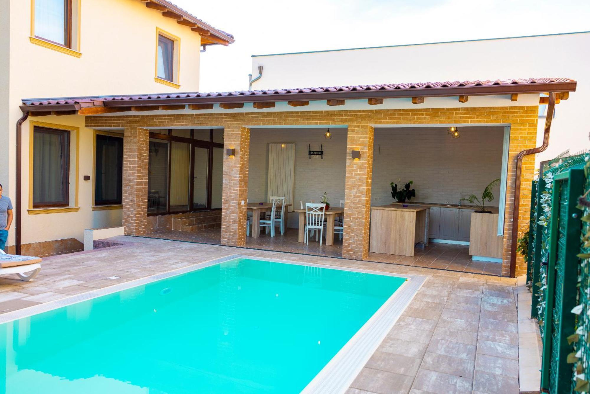 Casa Cu Nuc Hotel Alba Iulia Ngoại thất bức ảnh