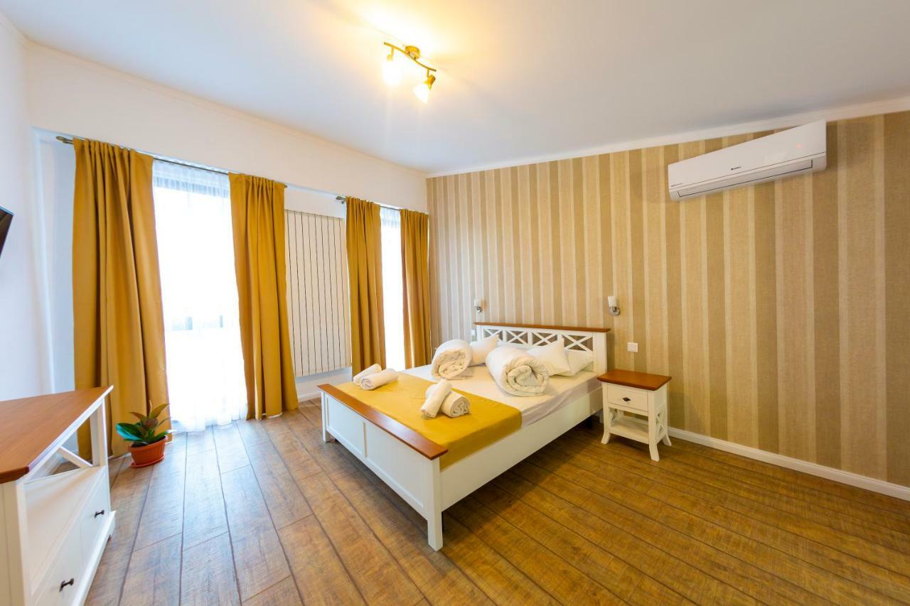 Casa Cu Nuc Hotel Alba Iulia Ngoại thất bức ảnh