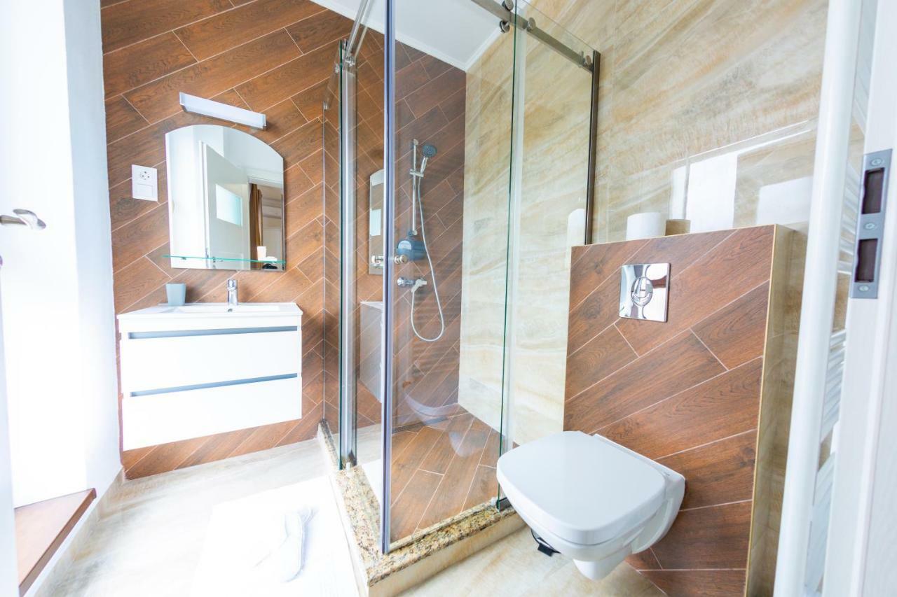 Casa Cu Nuc Hotel Alba Iulia Ngoại thất bức ảnh