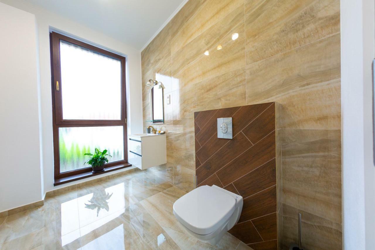 Casa Cu Nuc Hotel Alba Iulia Ngoại thất bức ảnh